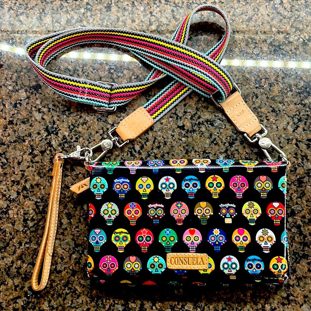 💀🖤 Consuela Uptown Crossbody 🖤💀